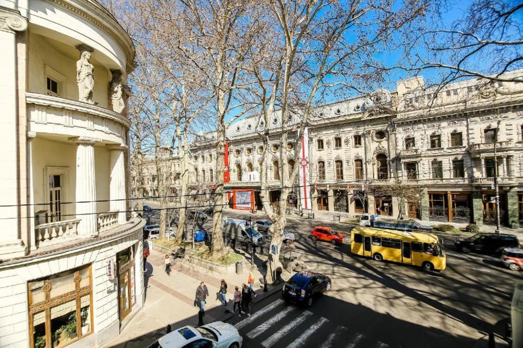 Town Center Rustaveli Aparthotel Tbilisi Exterior photo
